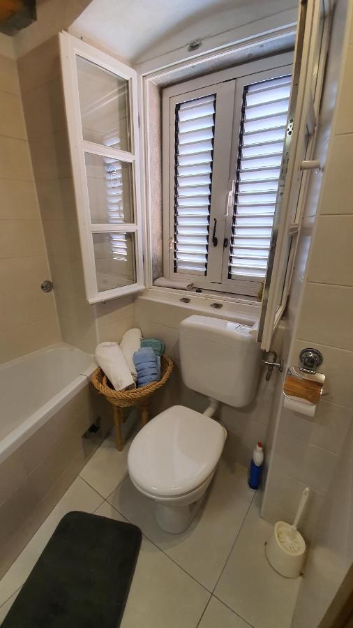 Franceska Apartmani Cres Eksteriør billede
