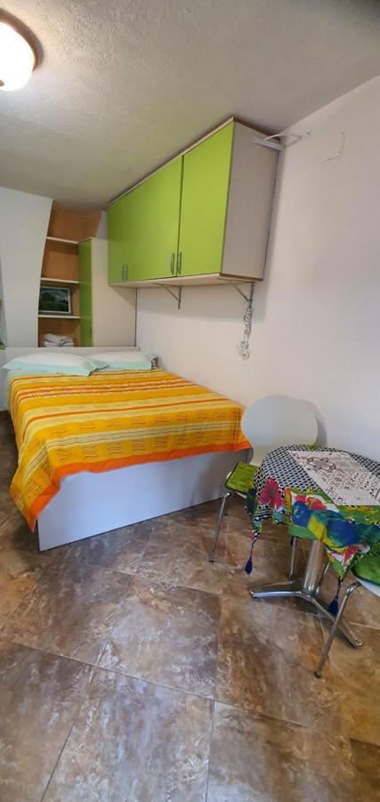 Franceska Apartmani Cres Eksteriør billede