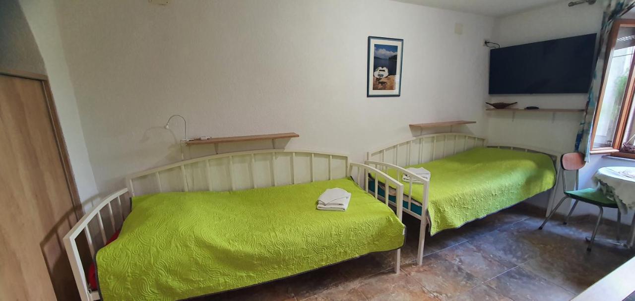 Franceska Apartmani Cres Eksteriør billede